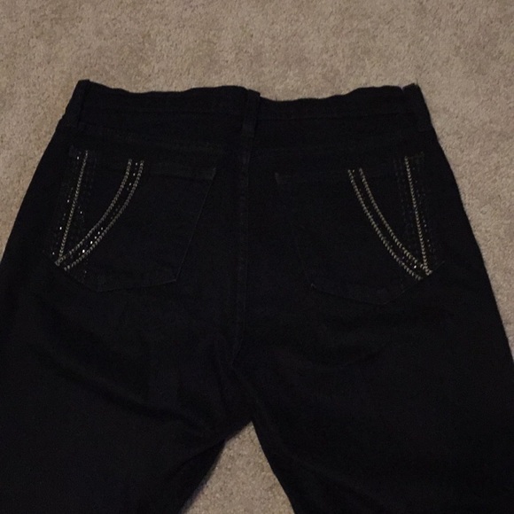 NYDJ jeans sz 8. 33” inseam Excellent condition - Picture 4 of 4